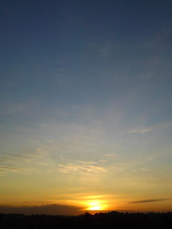 http://asymptotia.com/wp-images/2009/10/sunrise_scattering_1.jpg